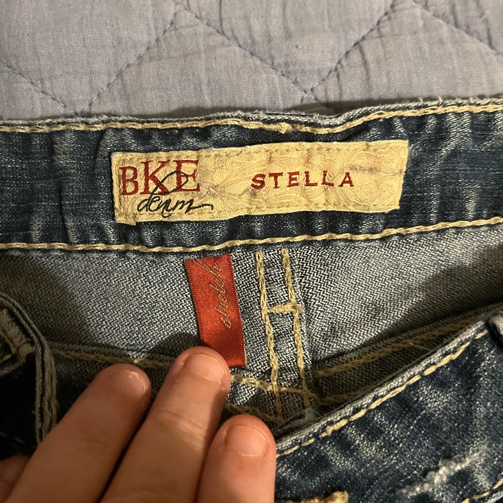 BKE Blue capri with Vintage Distressing size 30‎ - Picture 3 of 8